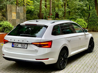 Skoda Superb foto 4