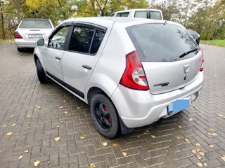 Dacia Sandero foto 4