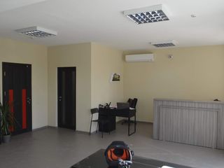 Arenda 4 oficii + sala de conferință + bucătărie. Suprafața 154 mp. Zona Chișinău, Riscani foto 10
