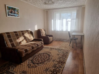 Apartament cu 2 camere, 70 m², Botanica, Chișinău foto 3