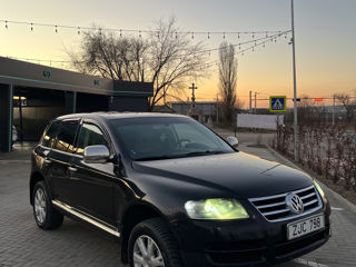 Volkswagen Touareg foto 4