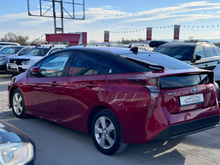 Toyota Prius foto 6