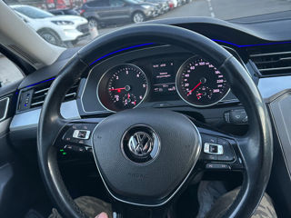 Volkswagen Passat foto 6