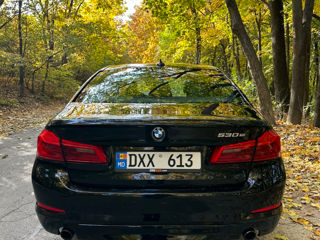 BMW 5 Series foto 4