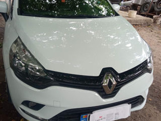 Renault Clio foto 8