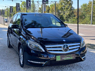 Mercedes B-Class foto 1