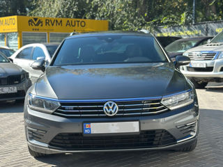 Volkswagen Passat foto 2