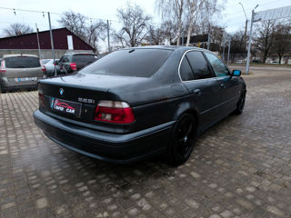 BMW 5 Series foto 7