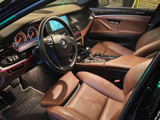 BMW 5 Series foto 7