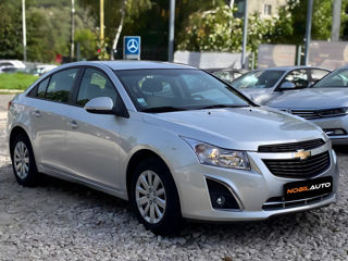 Chevrolet Cruze foto 2