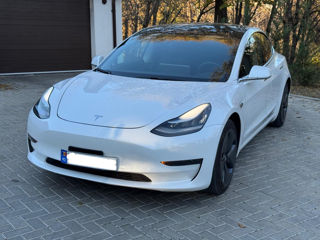 Tesla Model 3 foto 3