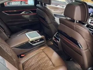 BMW 7 Series foto 9