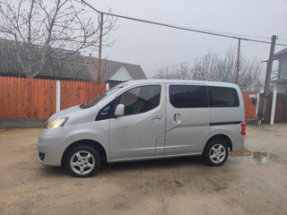 Nissan NV200 foto 2