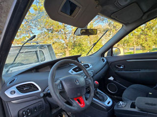 Renault Grand Scenic foto 4