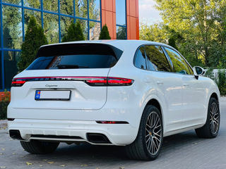 Porsche Cayenne foto 8