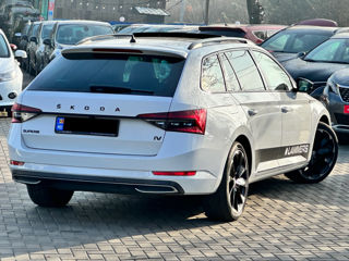 Skoda Superb foto 4