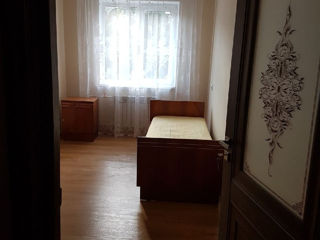 Apartament cu 3 camere, 60 m², Botanica, Chișinău foto 2