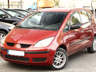 Mitsubishi Colt foto 2