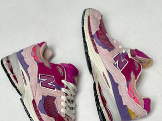 New Balance 2002R Pink Women's foto 3