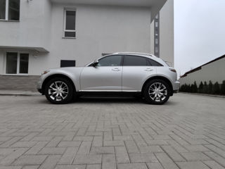 Infiniti FX