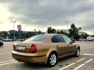 Skoda Superb foto 3