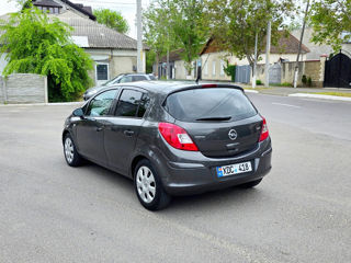 Opel Corsa foto 2
