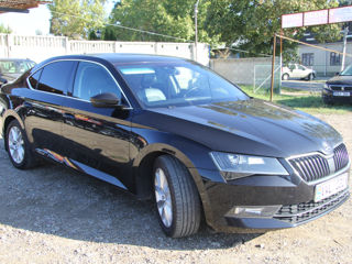 Skoda Superb foto 3