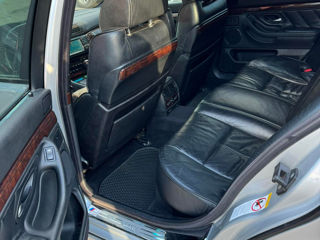 BMW 7 Series фото 2