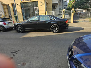 Audi A8 foto 6