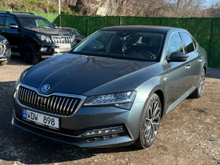 Skoda Superb foto 2