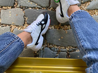 Adidas Falcon Poze reale