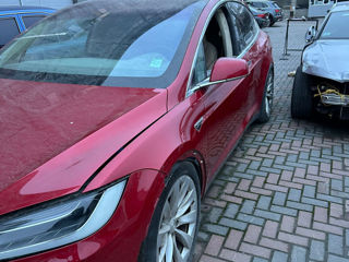 Tesla Model X foto 3