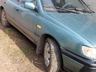 Nissan Sunny foto 3