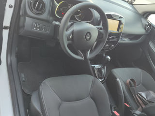 Renault Clio foto 15