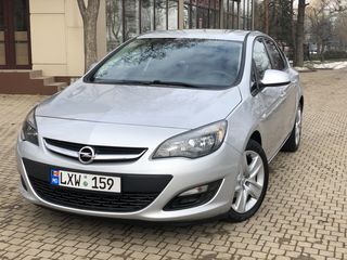 Opel Astra foto 1