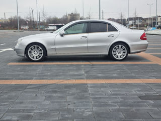 Mercedes E-Class foto 6