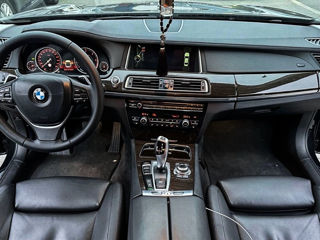 BMW 7 Series foto 7