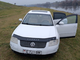 Volkswagen Passat foto 3