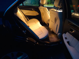 Mercedes E-Class фото 7