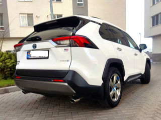Toyota Rav 4 фото 2