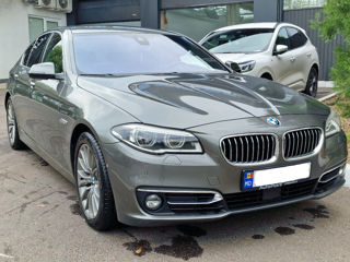 BMW 5 Series foto 2