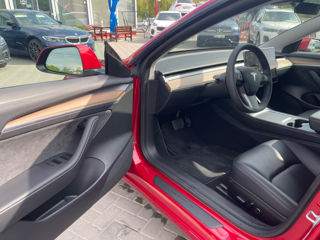 Tesla Model 3 foto 9