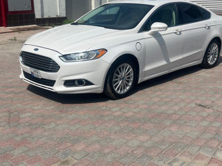 Ford Fusion foto 3