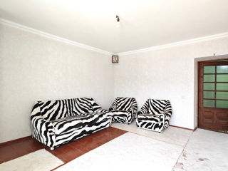 Se vinde o casă spațioasă cu două etaje în Bălți! foto 8