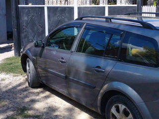 Renault Megane foto 2