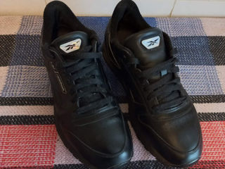 Продам кроссовки "Reebok" - 36р  - 200л  и 40р - 300л foto 5