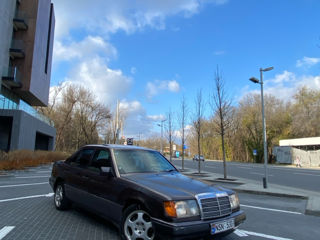 Mercedes Series (W124)