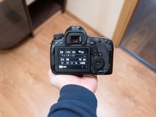 Canon 6D Mark II foto 3