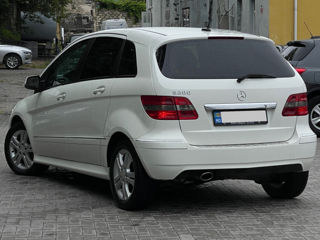 Mercedes B-Class foto 4