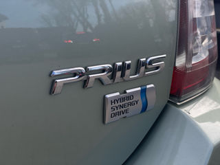 Toyota Prius фото 7